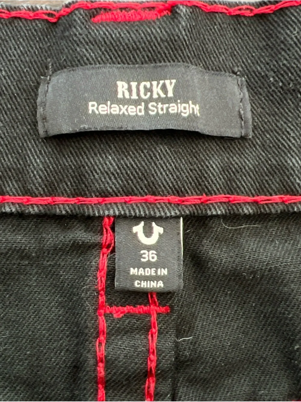 True Religion Ricky Big T Relaxed Straight Black Jeans Red Stitch Sz 36x32